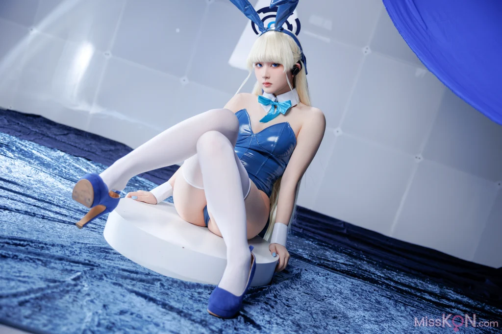 Coser@屿鱼: 蔚蓝档案 飞鸟马时 兔女郎+S (45 photos)