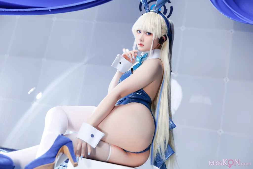 Coser@屿鱼: 蔚蓝档案 飞鸟马时 兔女郎+S (45 photos)