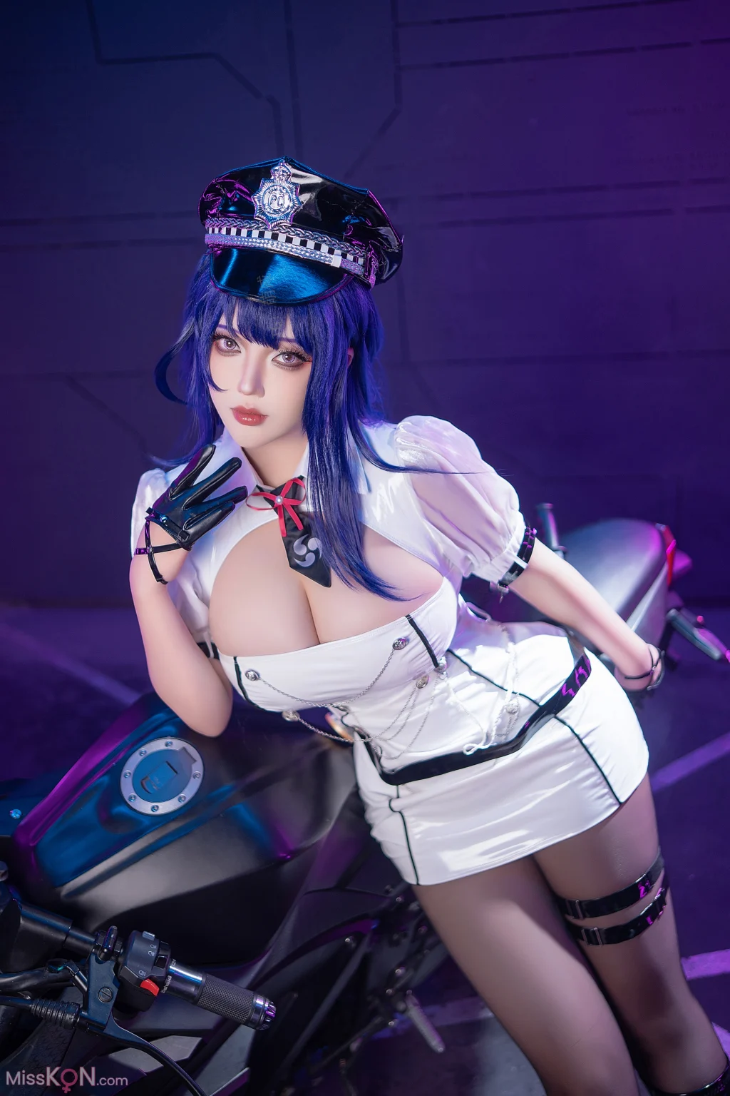 Coser@菌烨tako: 原神 雷电将军赛车 (12 photos)