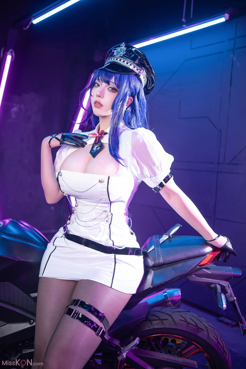 Coser@菌烨tako: 原神 雷电将军赛车 (12 photos)