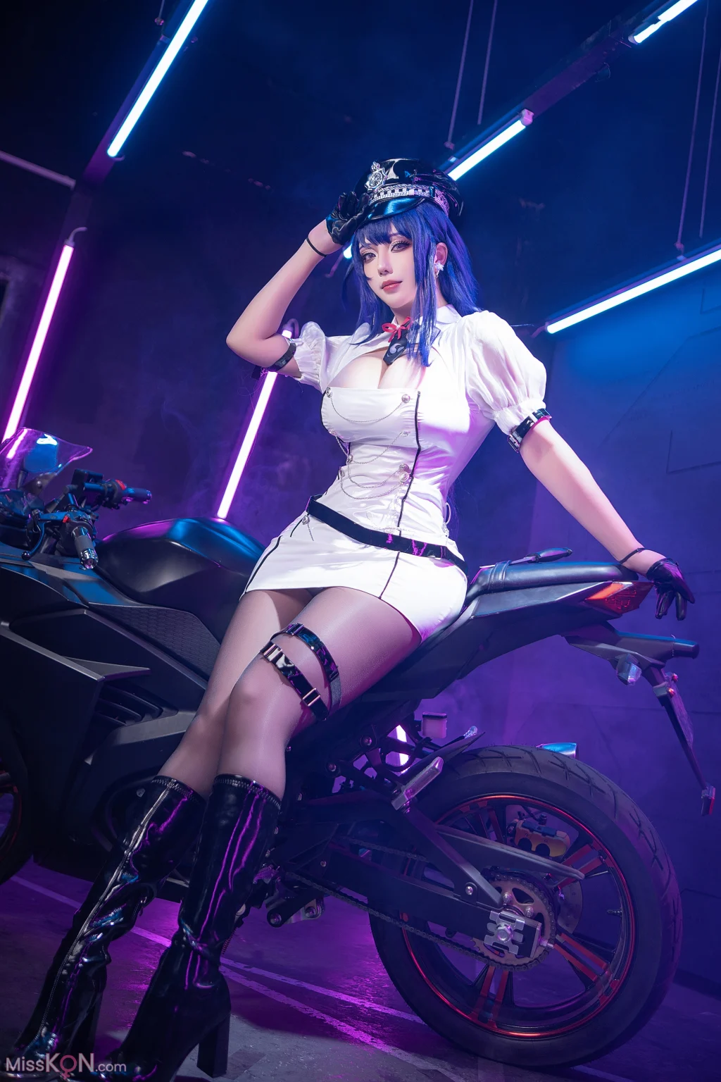 Coser@菌烨tako: 原神 雷电将军赛车 (12 photos)