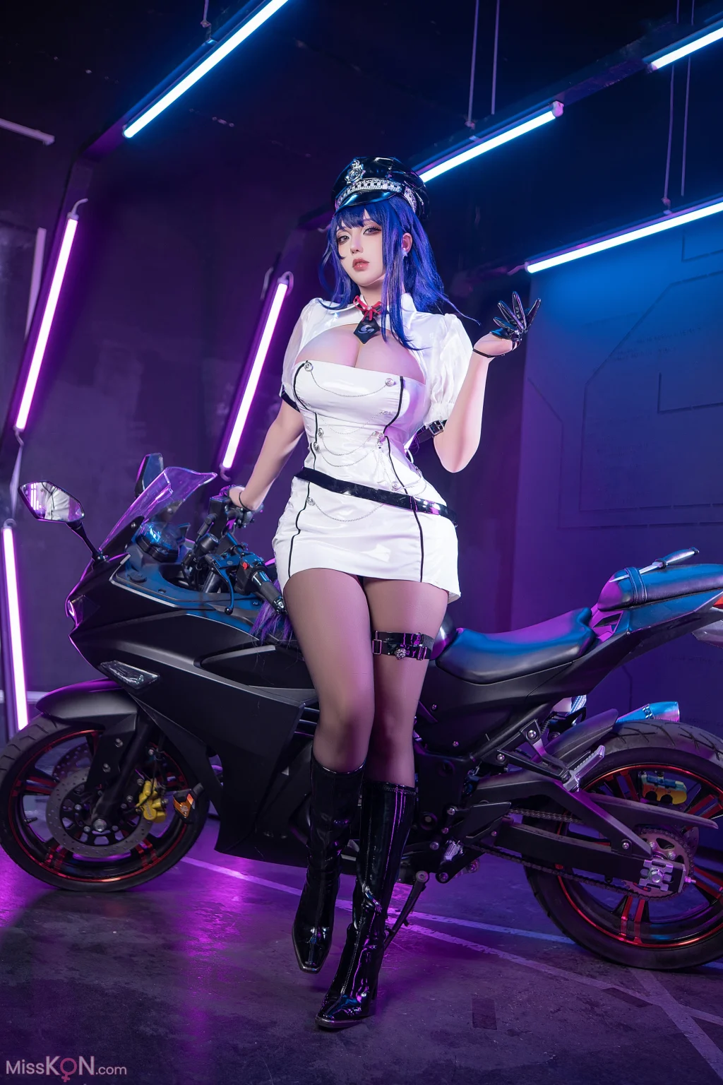 Coser@菌烨tako: 原神 雷电将军赛车 (12 photos)