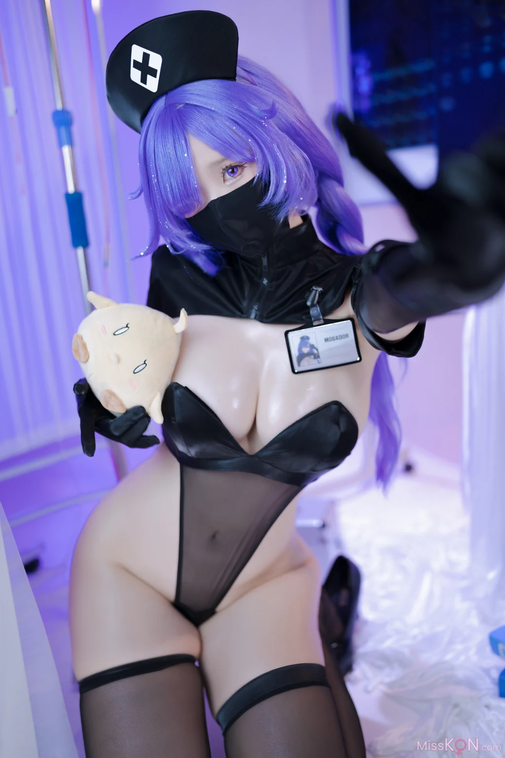 Coser@miko酱ww: 护理天使 (43 photos)