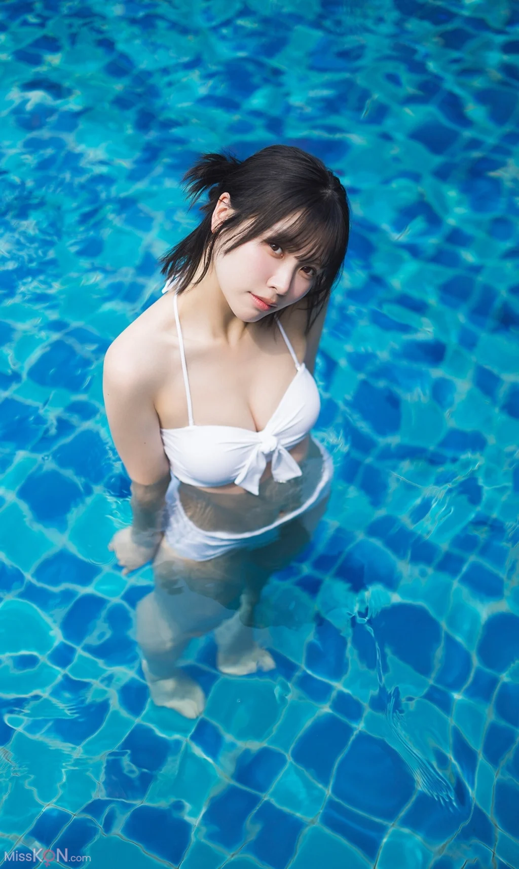 [JP] Liyuu:【オールアザー版】Liyuu 2nd写真集 ヒトミ (118 photos) – Page 3