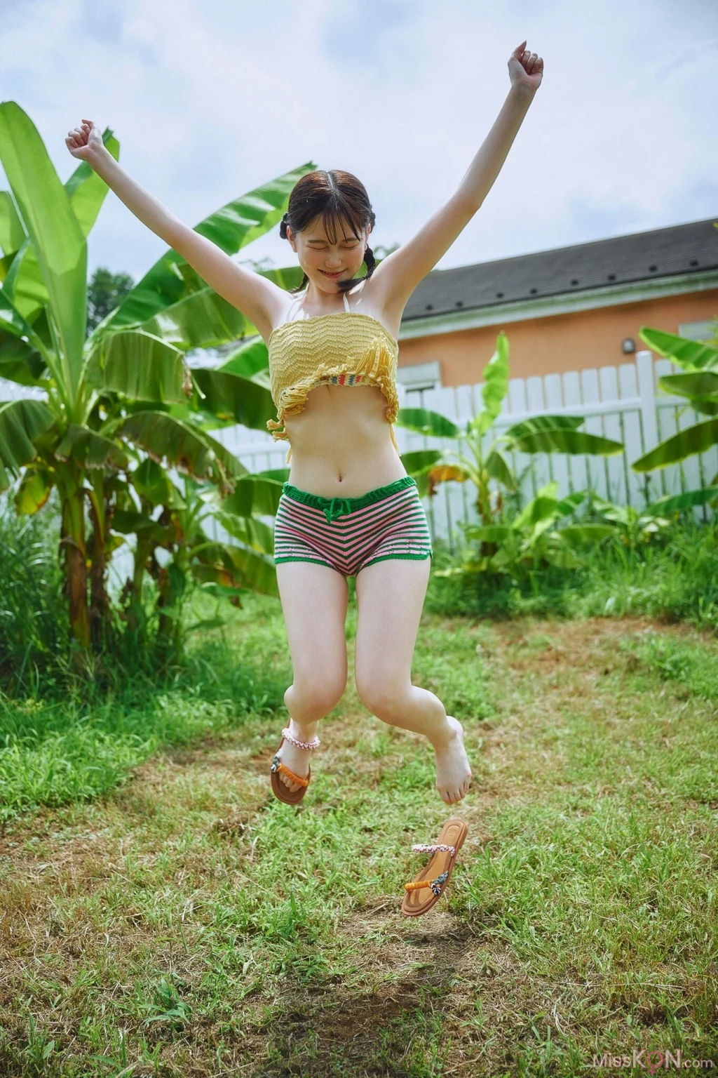 [JP] Tīmaki (ちーまき):「思春期が抜けない天然ボディ」SPA！デジタル写真集 (65 photos)