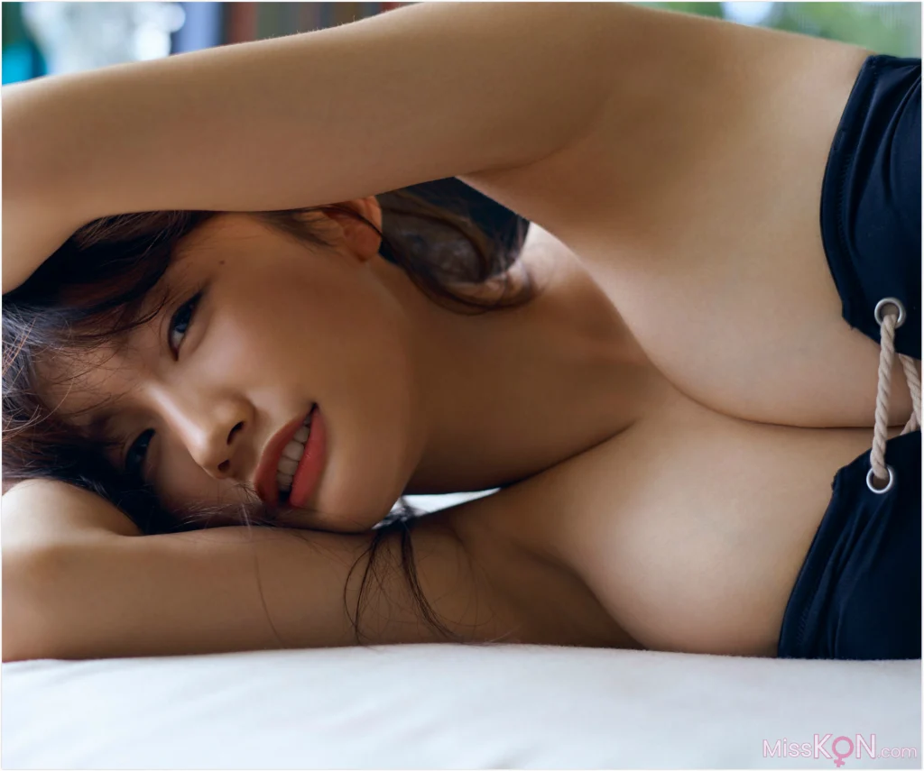 [JP] Yuka Ogura (小倉優香): デジタル写真集 Yuka in Hawaii (週プレ PHOTO BOOK) (86 photos) – Page 3