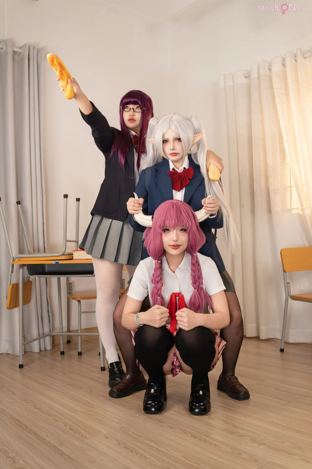 Coser@PuyPuy: Aura JK & 阿乌拉 JK & 芙莉莲 & 菲伦 (204 photos + 29 videos)