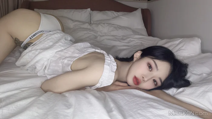 묘정: 슬립 (56 photos + 7 videos)
