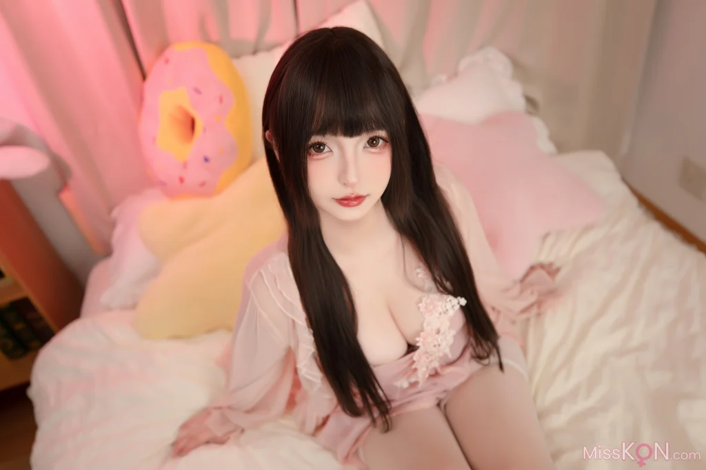 Coser@神楽坂真冬: 高跟睡袍 (75 photos + 2 videos)