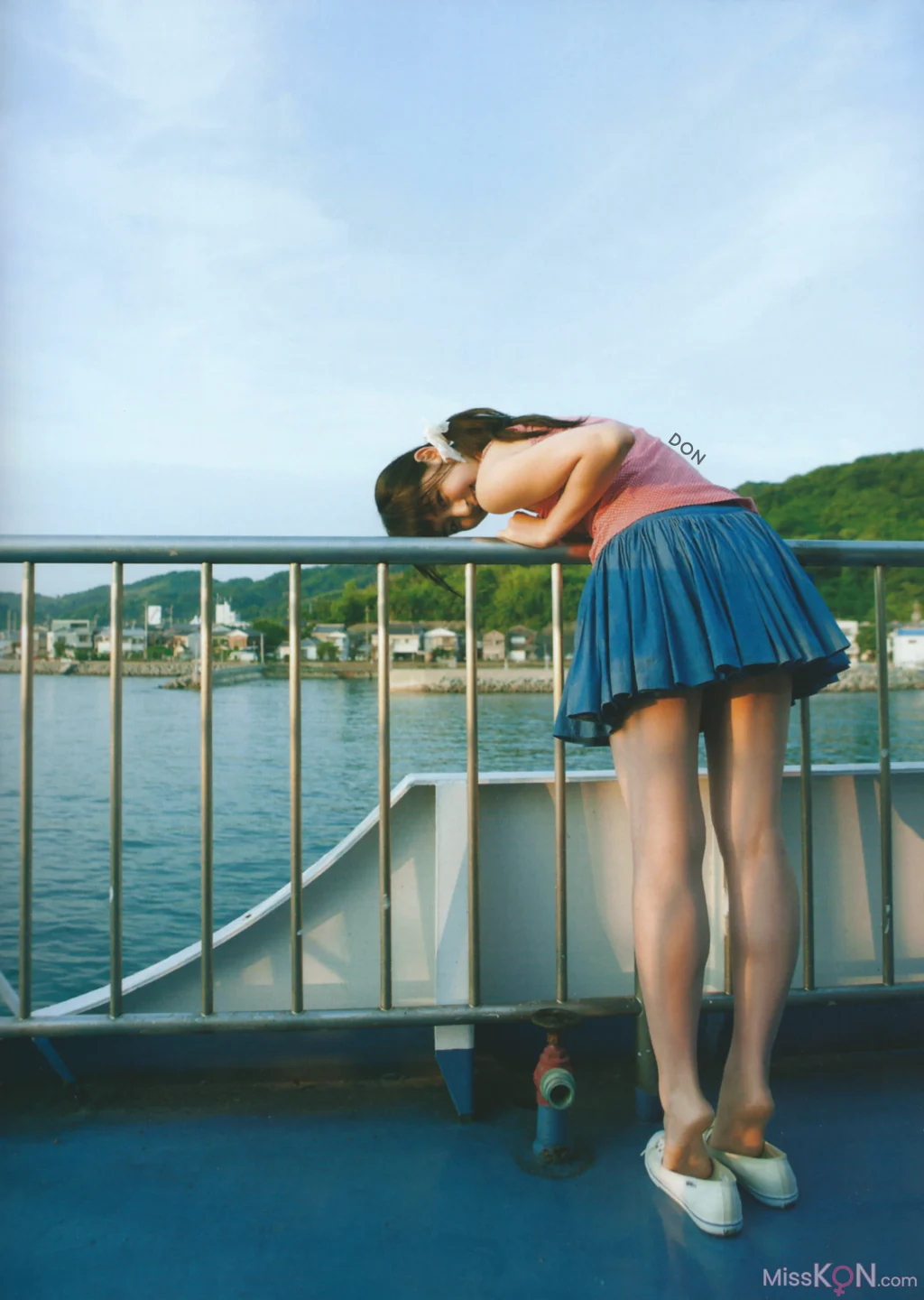 [JP] Airi Suzuki (鈴木愛理): 全集 2010-2017 『 永遠 』 (135 photos)