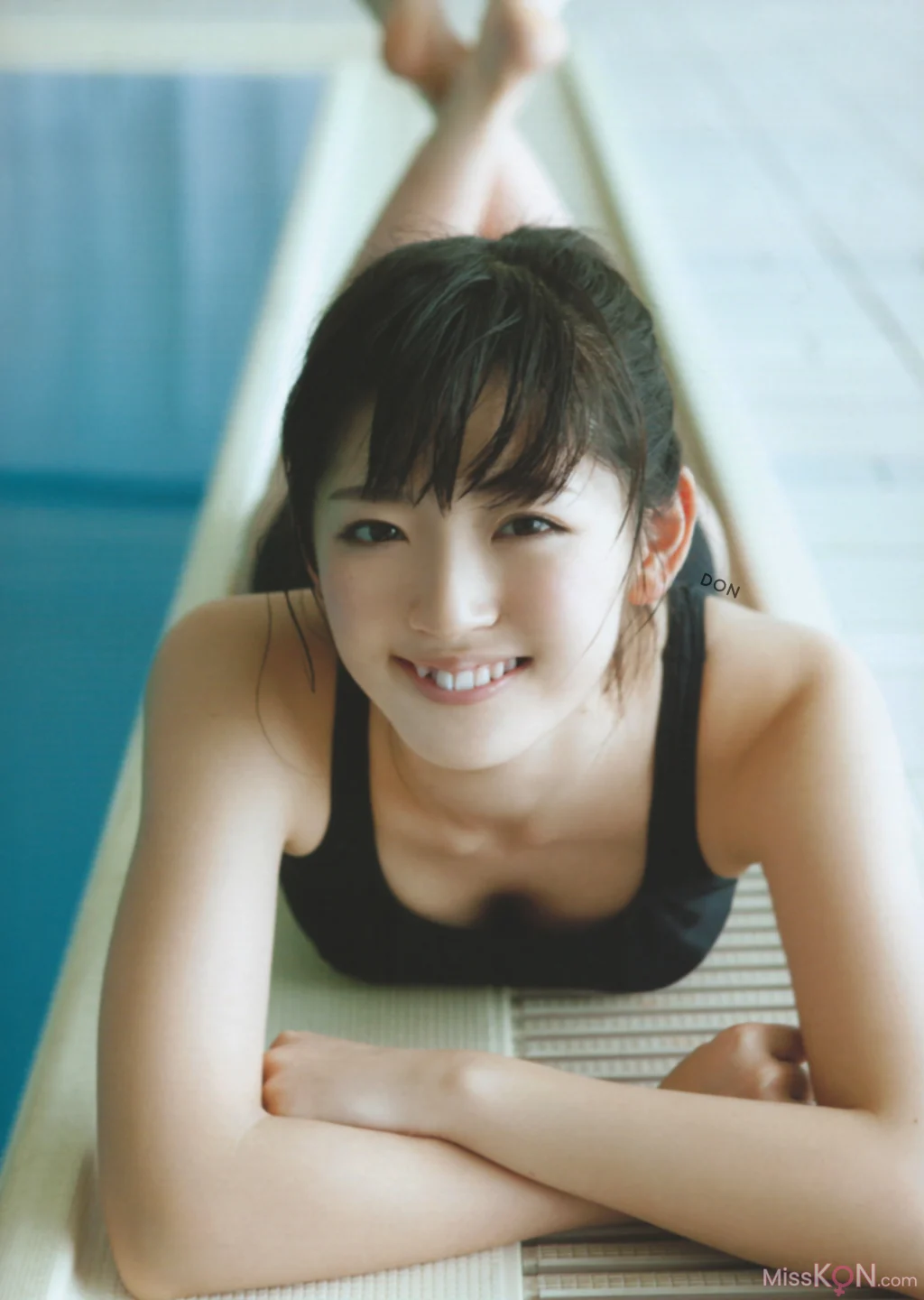 [JP] Airi Suzuki (鈴木愛理): 全集 2010-2017 『 永遠 』 (135 photos)