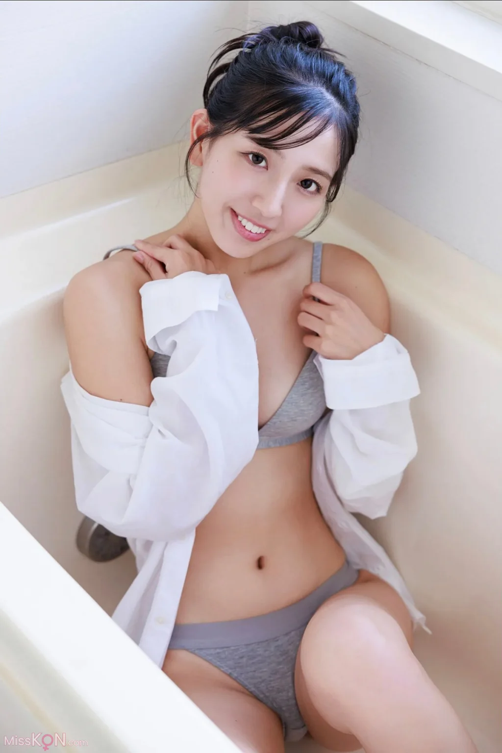 [JP] Ikenaga Yuri (池永百合): FRIDAYデジタル写真集 どえりゃあ可愛い♡ (62 photos) – Page 2
