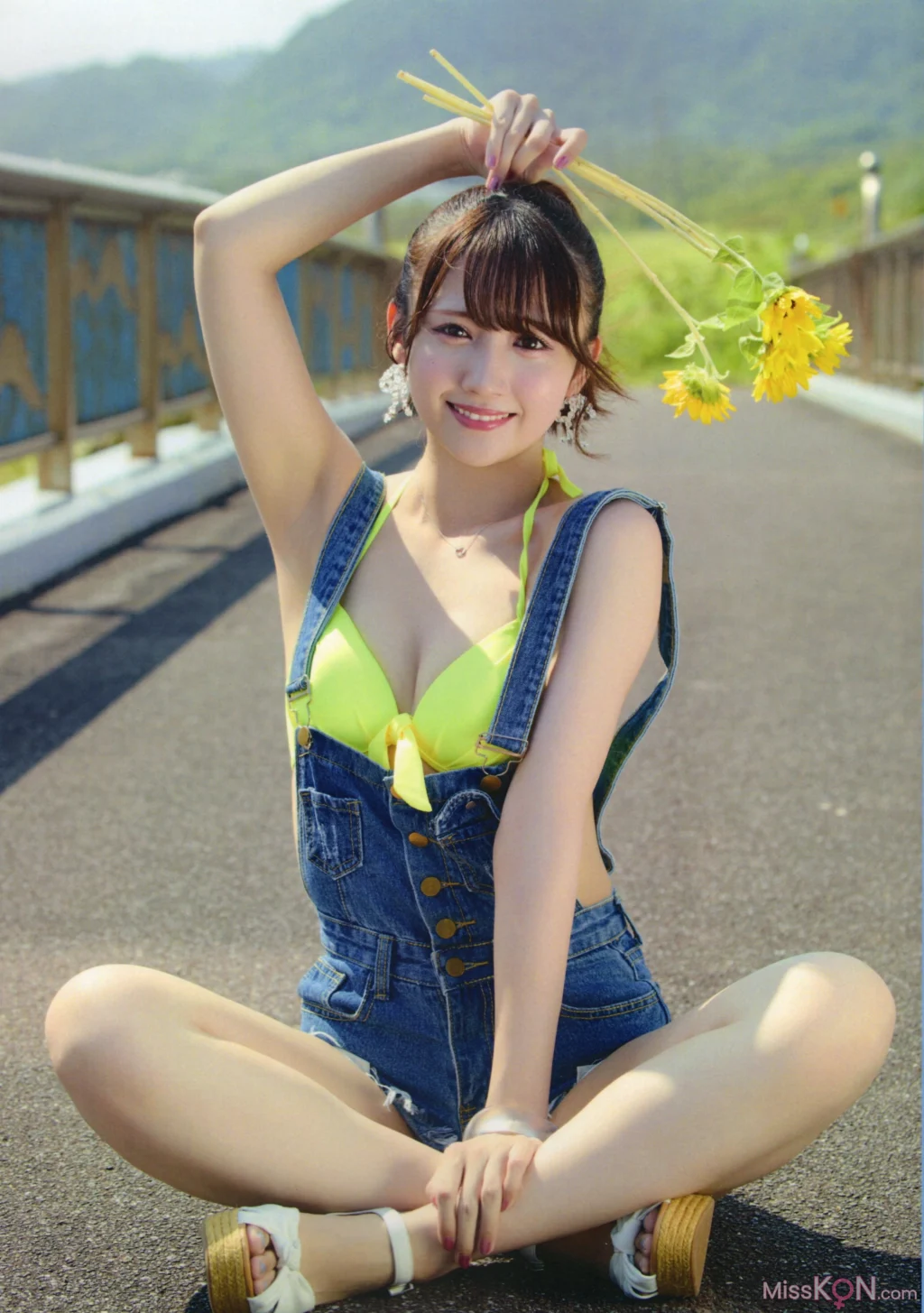 [JP] Mei Okada (岡田夢以): 1st写真集「Mei」 (112 photos)