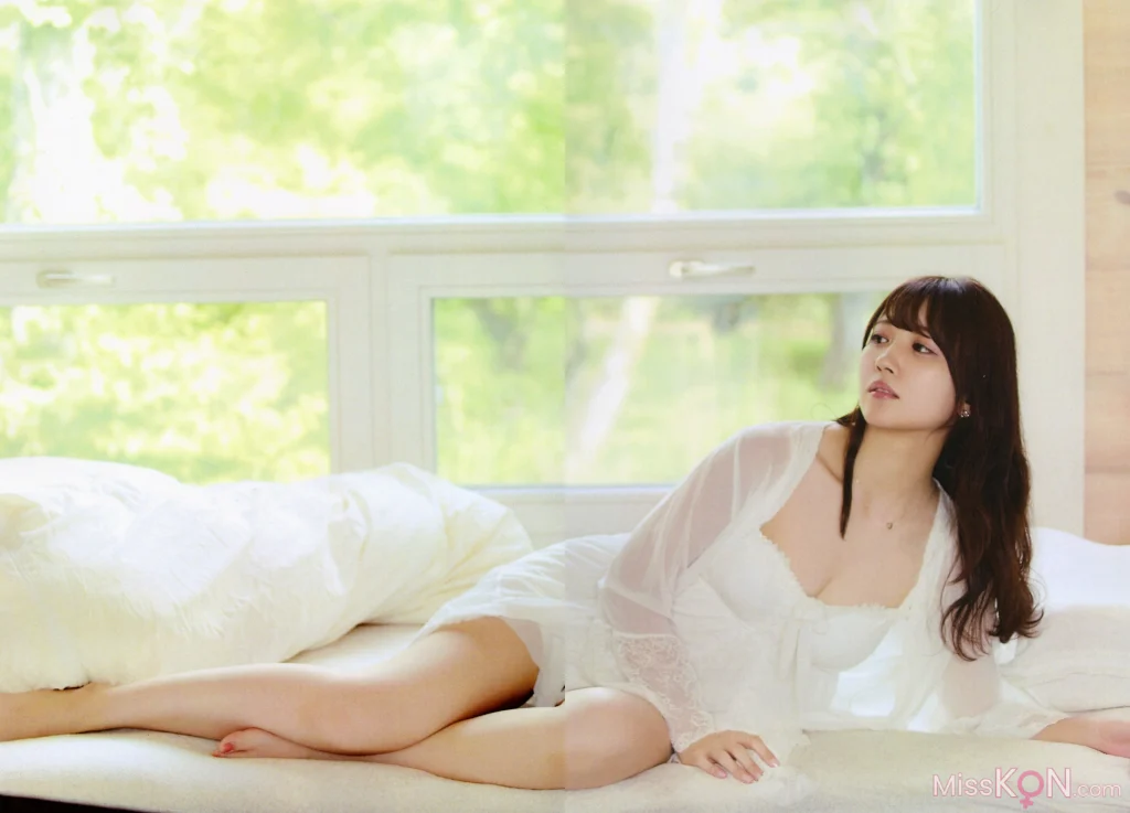 [JP] Mei Okada (岡田夢以): 1st写真集「Mei」 (112 photos)