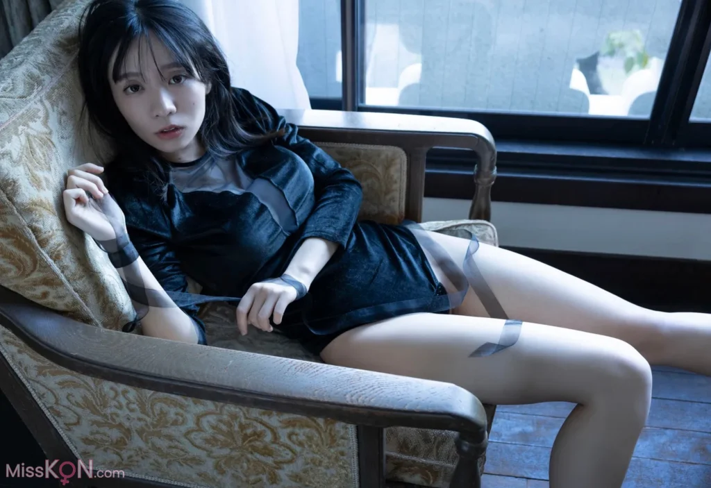 [JP] Yūko Tsubakino (椿野ゆうこ): FRIDAYデジタル写真集 お天気お姉さんの秘密 Vol.1 (41 photos) – Page 2