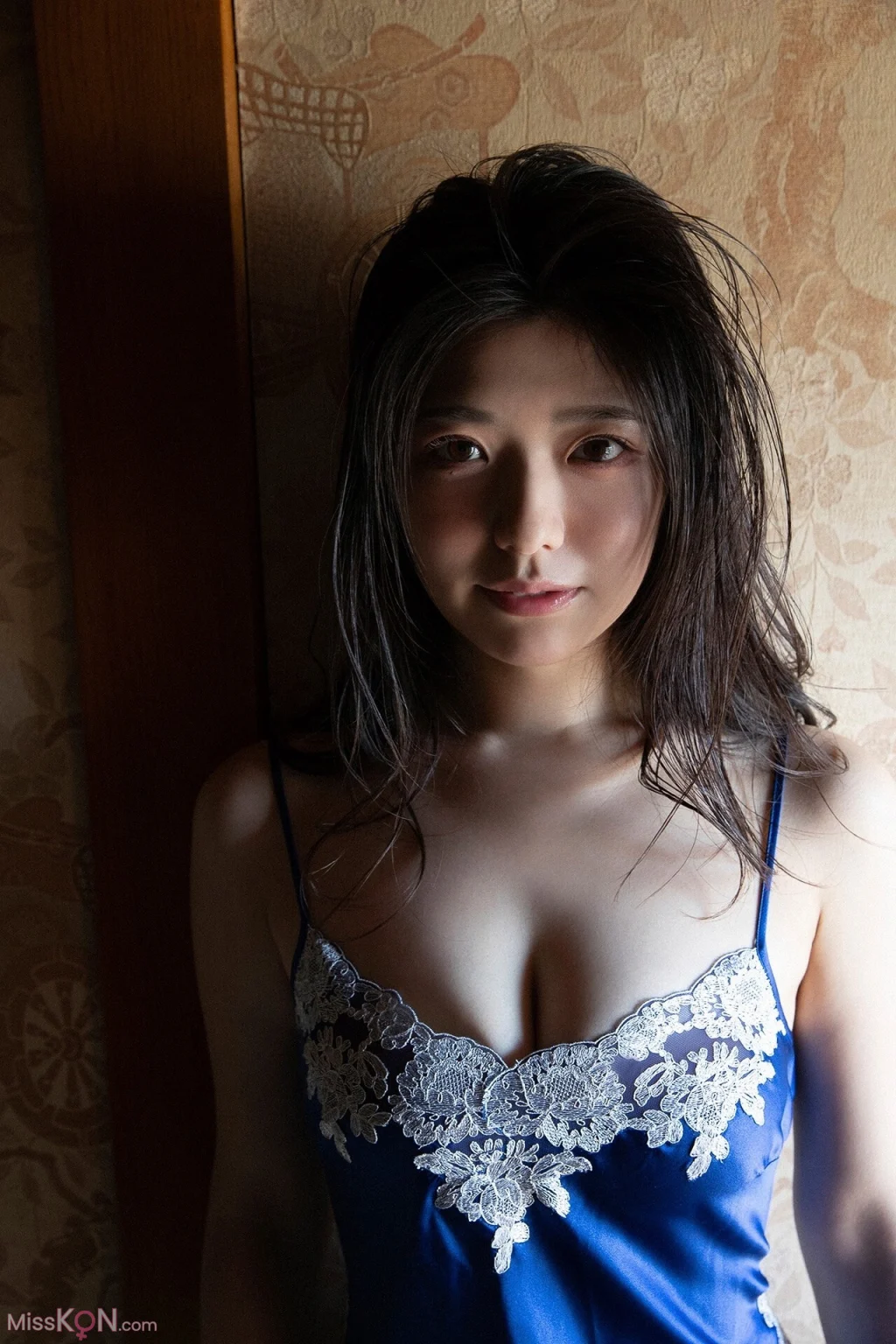 [JP] Kana Yamada (山田かな): FLASHデジタル写真集 甘い罠 (85 photos) – Page 2