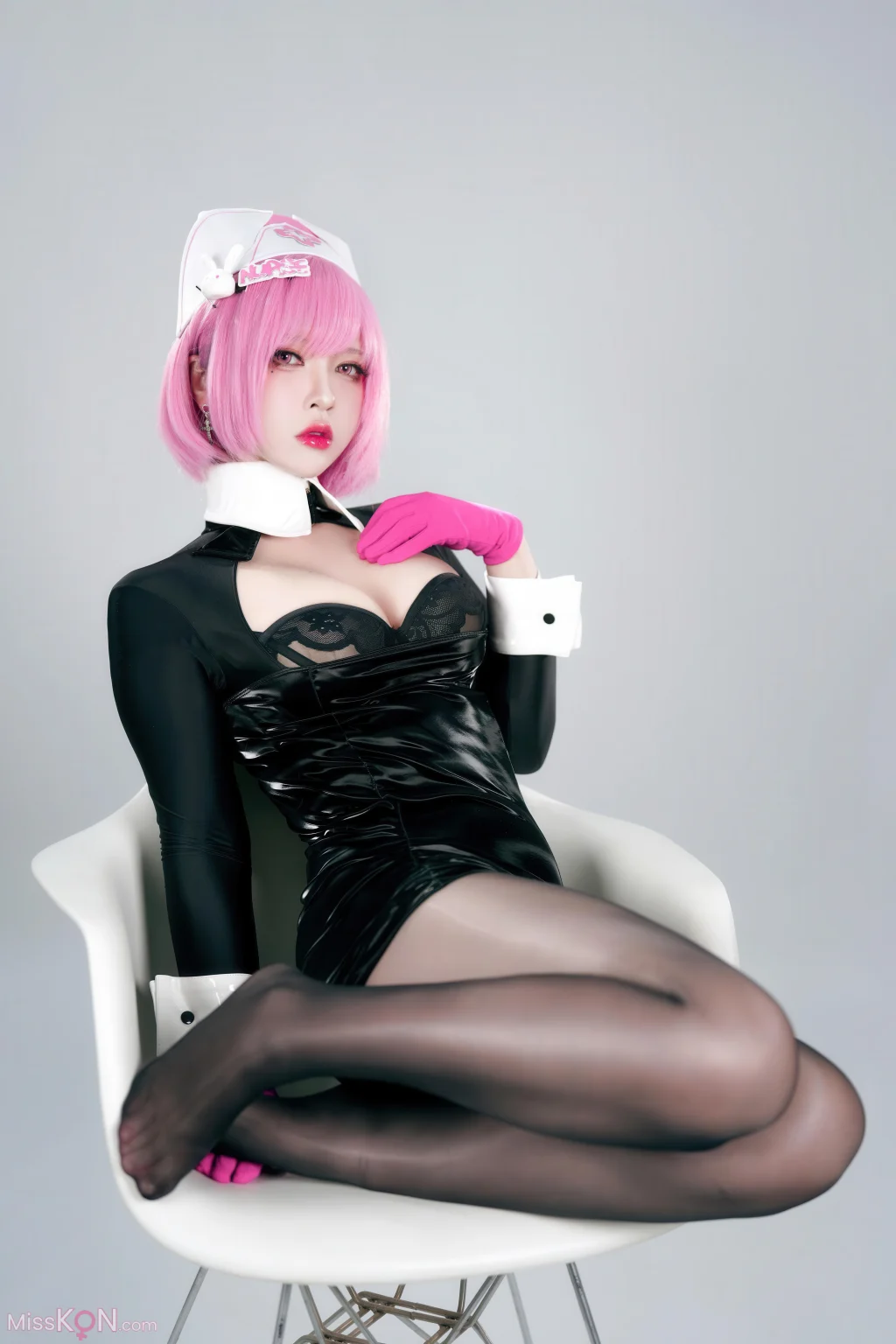 Coser@半半子: 王医生 (56 photos)