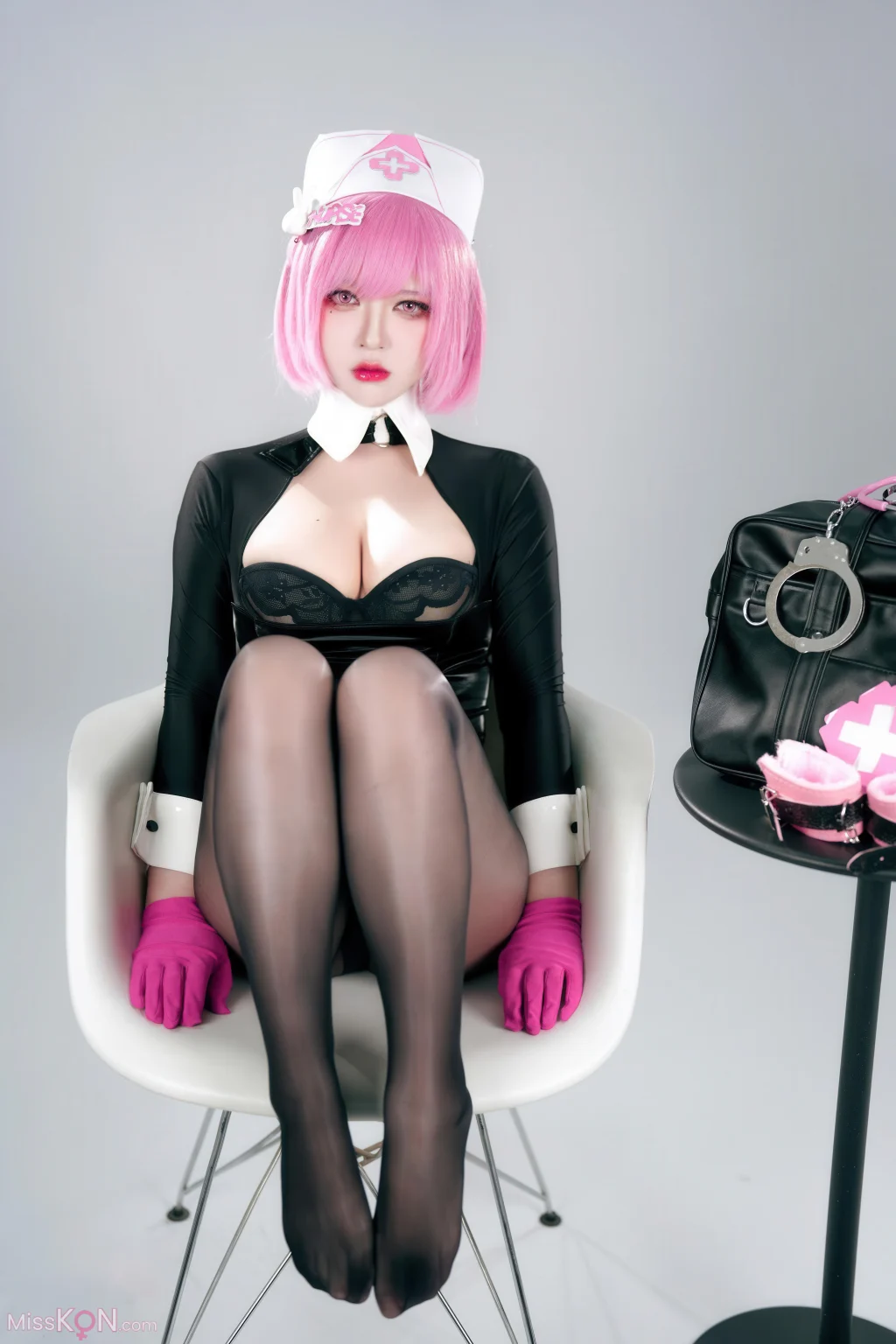 Coser@半半子: 王医生 (56 photos)