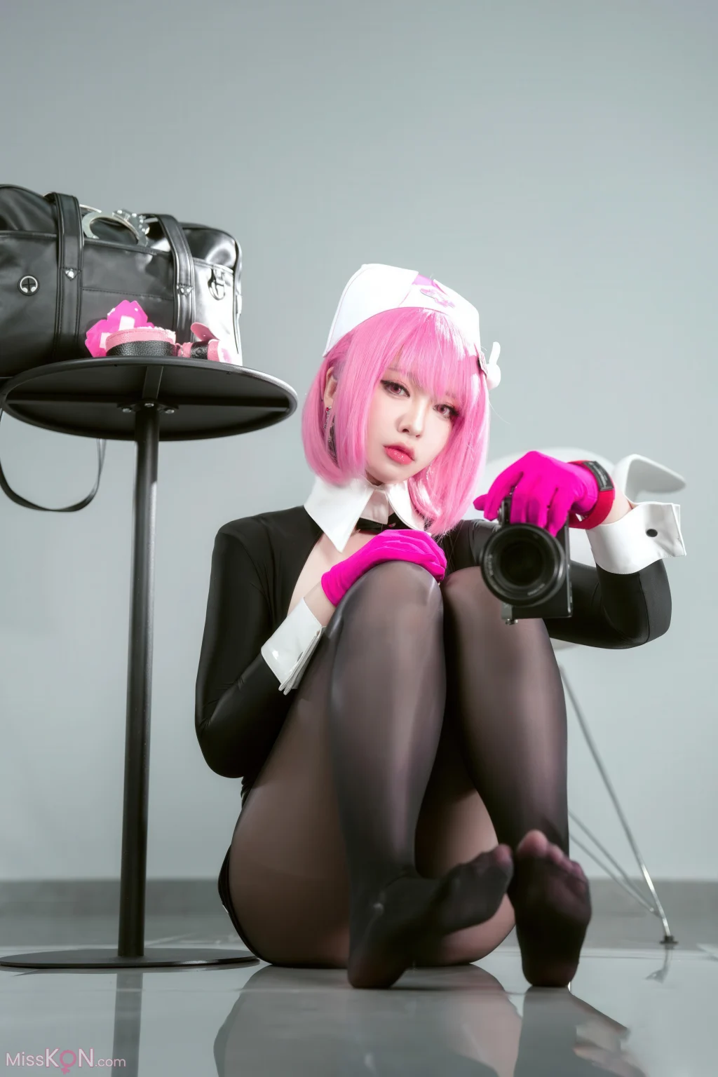 Coser@半半子: 王医生 (56 photos) – Page 2