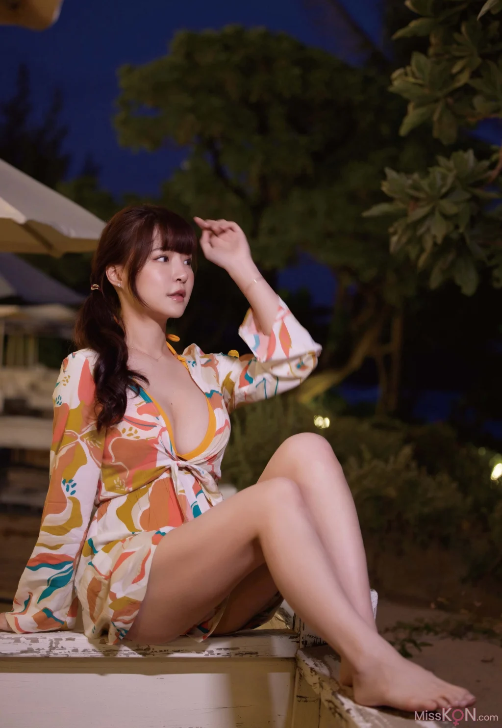元元: 吳婕安寫真書數位版 (163 photos)
