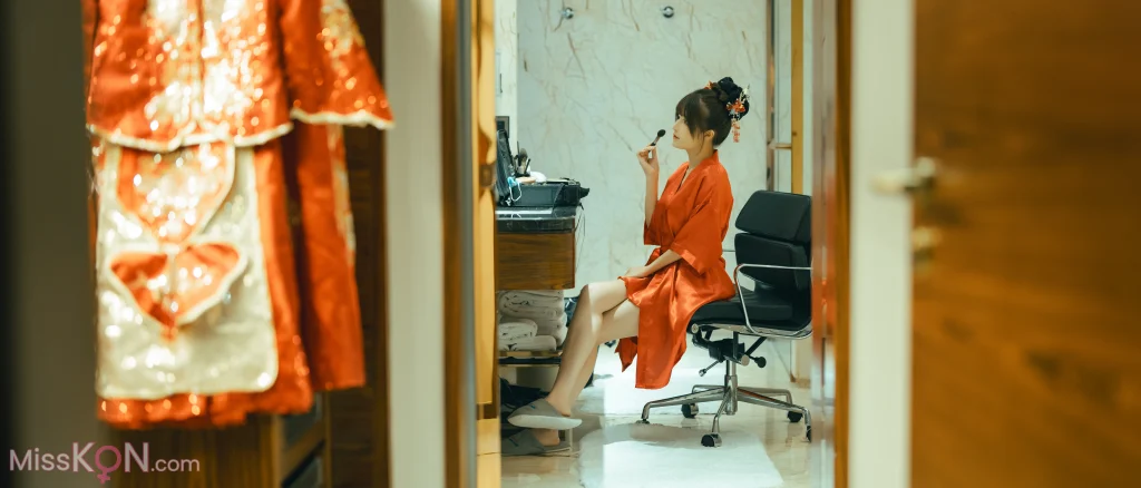 Coser@鹿八岁: 新婚小故事 (108 photos + 1 video)