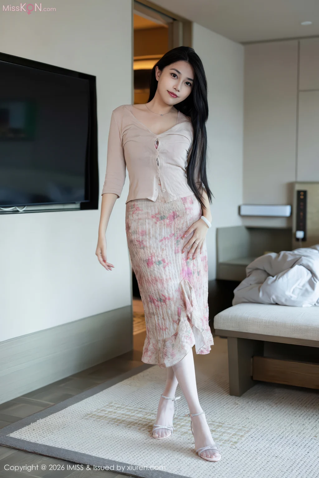 IMISS Vol.804: 许诺Sabrina (56 photos)