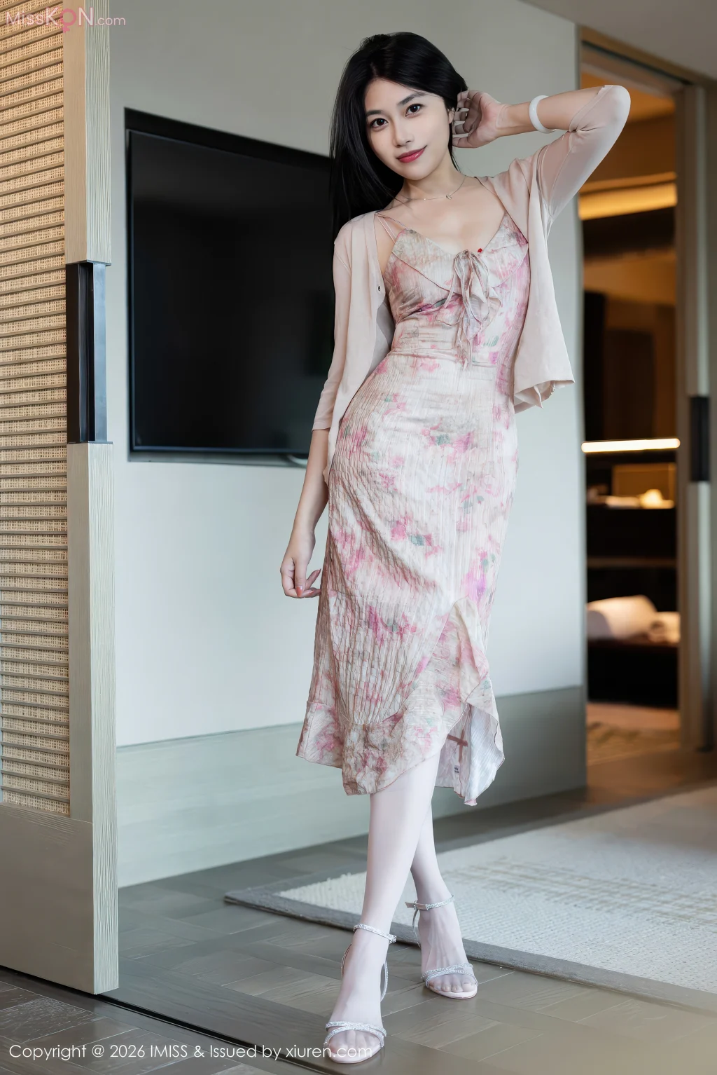 IMISS Vol.804: 许诺Sabrina (56 photos)