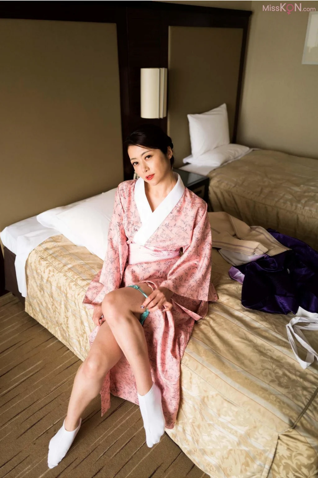 [JP] Maki Hojo (北条麻妃): 写真集 Violet Nude photo Collection (86 photos)