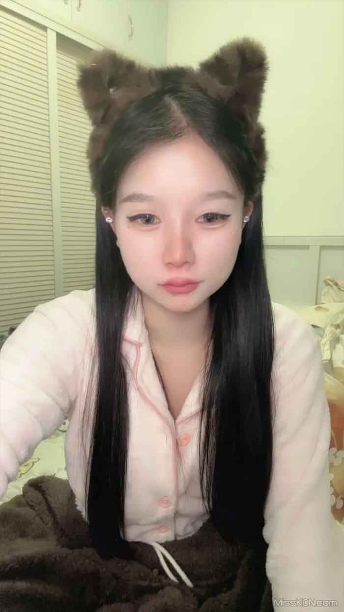 么凹新人猫: 校花级女神 真的好漂亮 无套实战 (27 photos + 6 videos) – Page 2