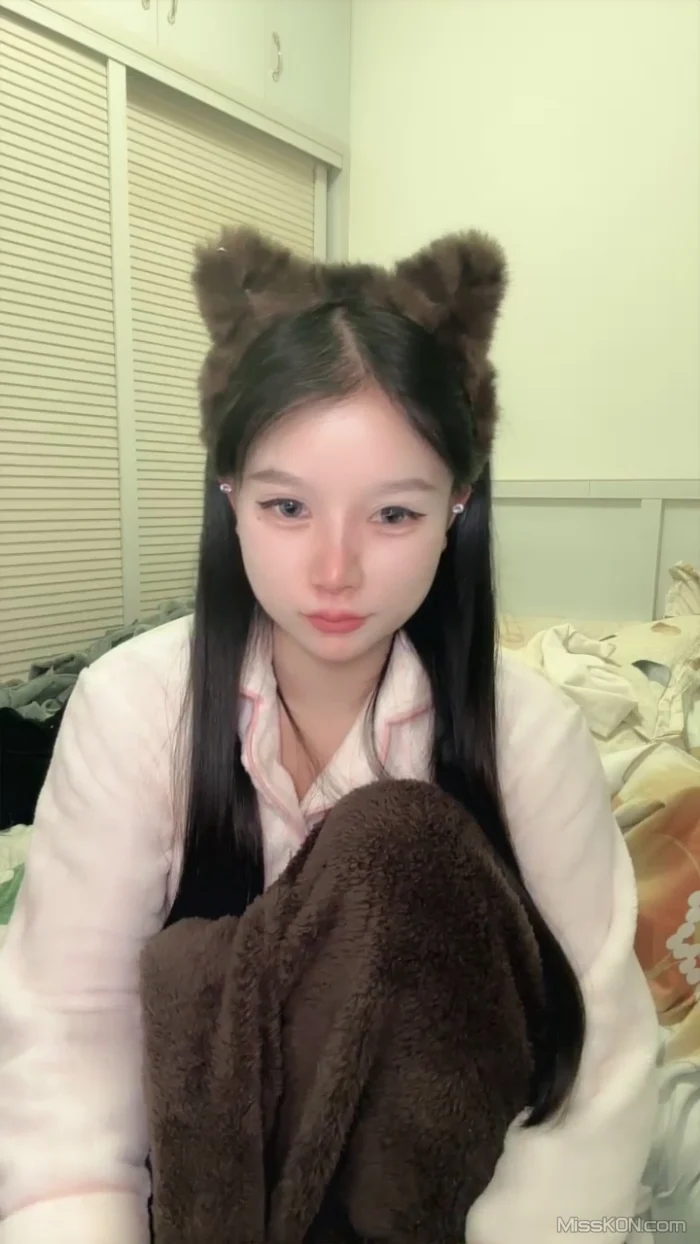 么凹新人猫: 校花级女神 真的好漂亮 无套实战 (27 photos + 6 videos) – Page 2