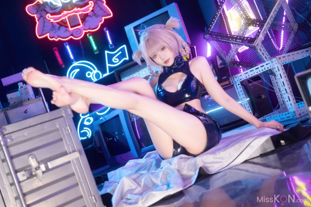 Coser@柒柒要乖哦: 常服小荠 (41 photos + 1 video)