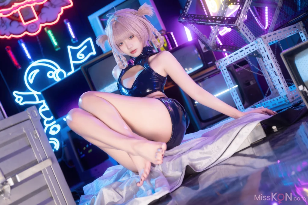 Coser@柒柒要乖哦: 常服小荠 (41 photos + 1 video)