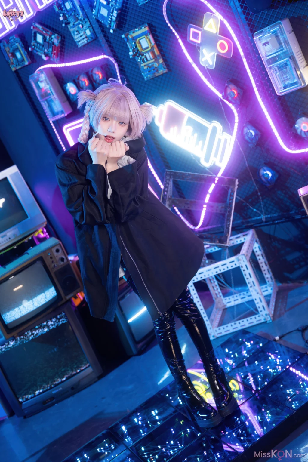 Coser@柒柒要乖哦: 常服小荠 (41 photos + 1 video) – Page 2