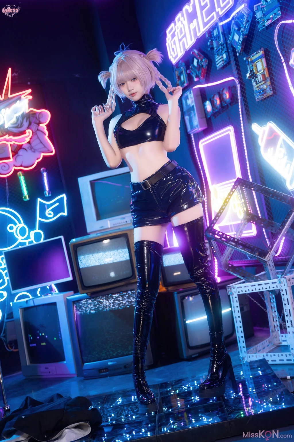 Coser@柒柒要乖哦: 常服小荠 (41 photos + 1 video) – Page 2
