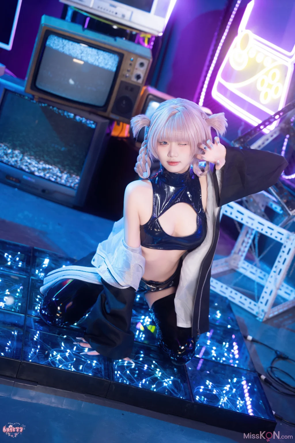 Coser@柒柒要乖哦: 常服小荠 (41 photos + 1 video) – Page 2