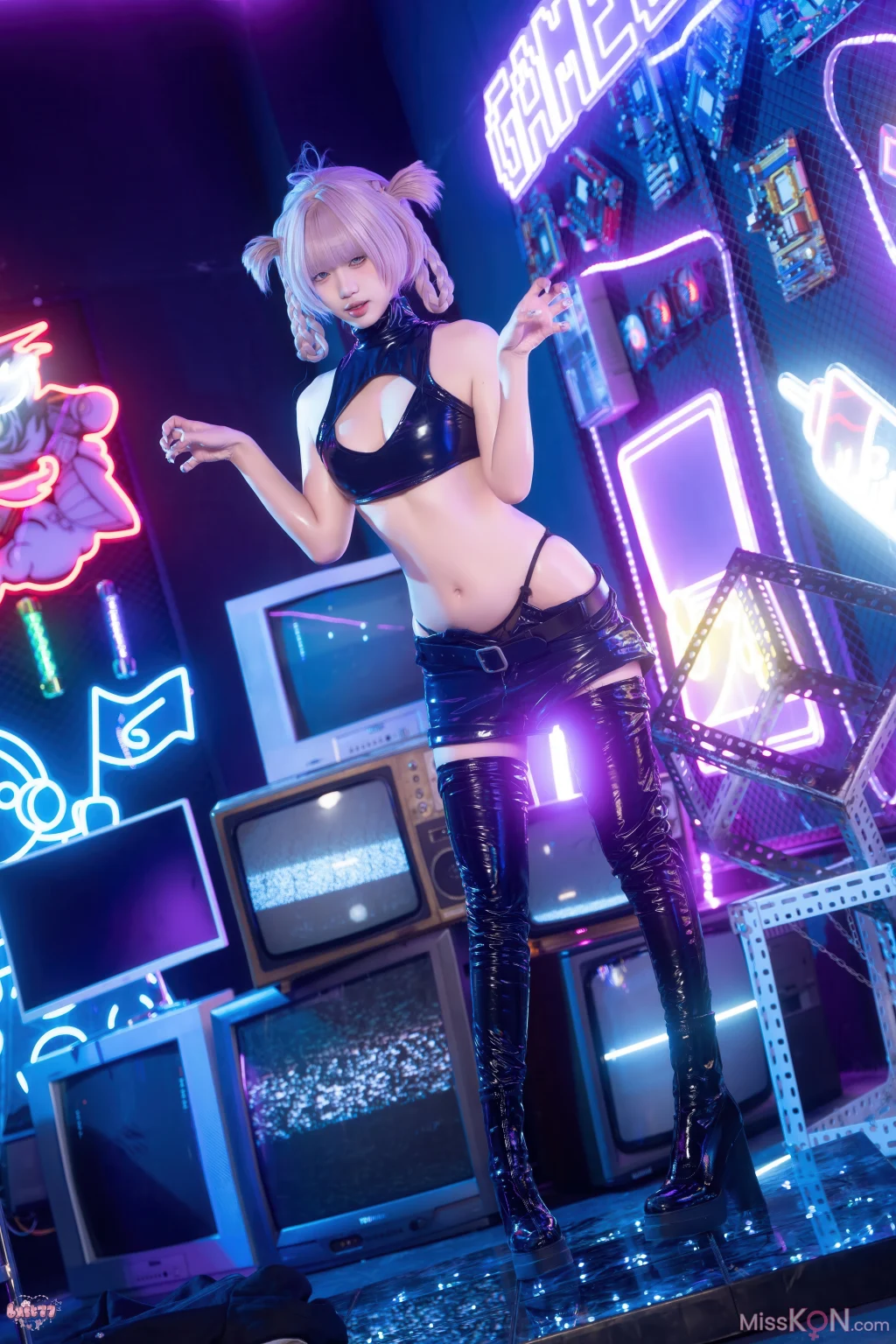 Coser@柒柒要乖哦: 常服小荠 (41 photos + 1 video) – Page 2