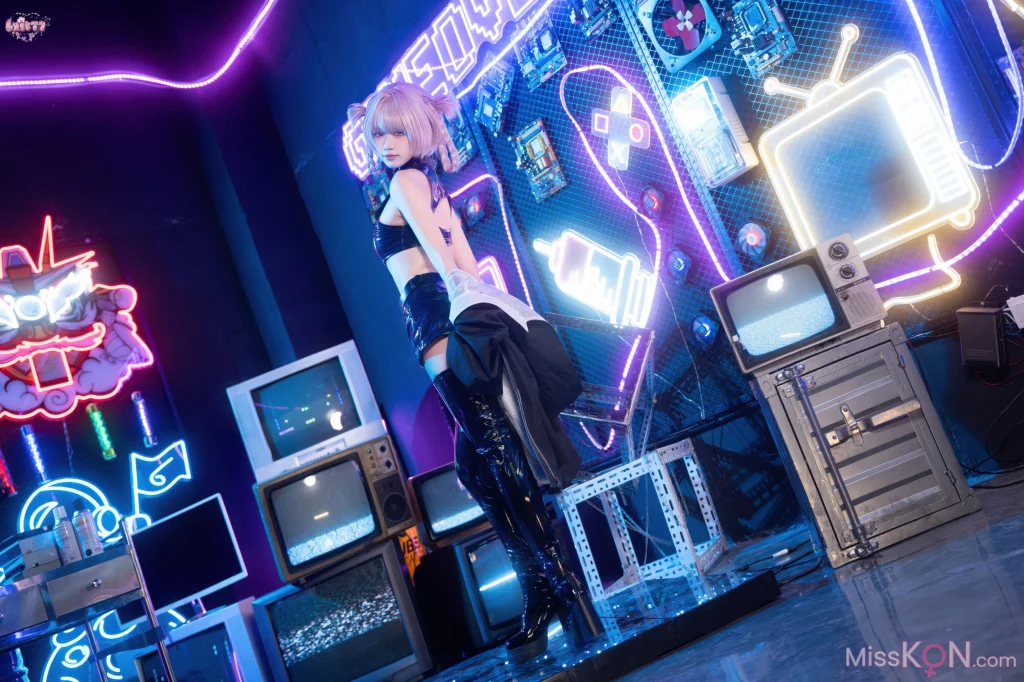 Coser@柒柒要乖哦: 常服小荠 (41 photos + 1 video) – Page 2