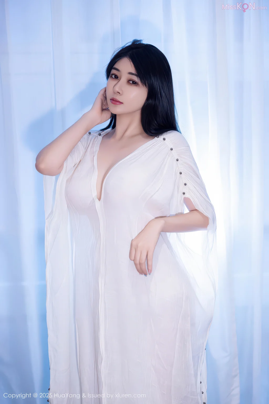 HuaYang Vol.653: 凯竹法师~ (52 photos)