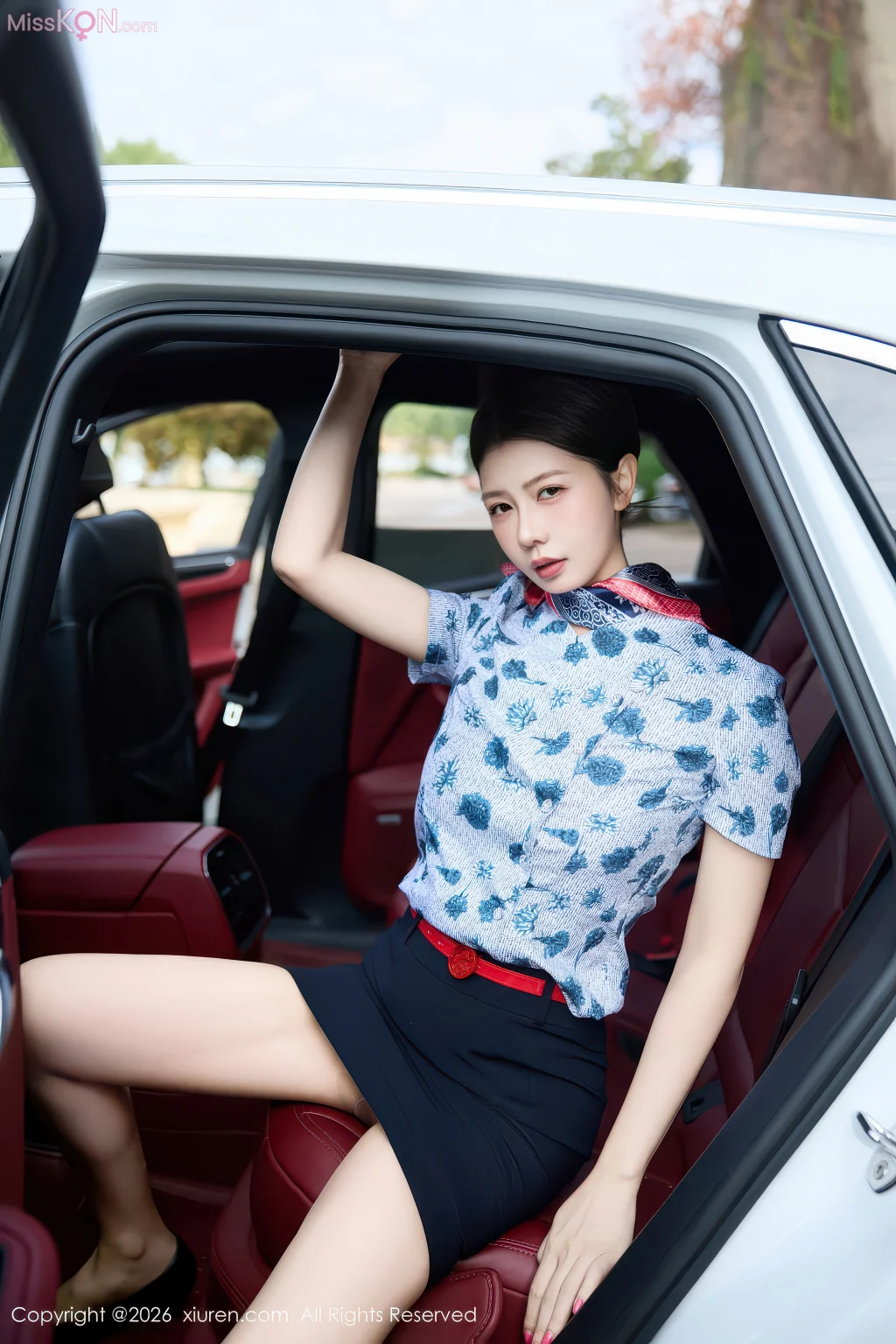 XIUREN No.11241: Yin Tian Tian (尹甜甜) (61 photos)