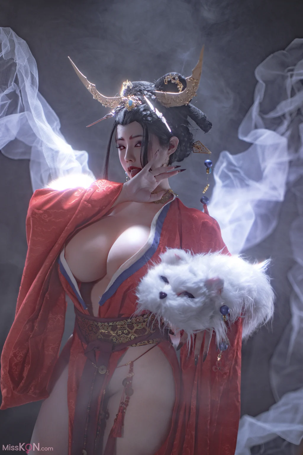 Coser@钛合金TiTi: 无常狐 (91 photos)