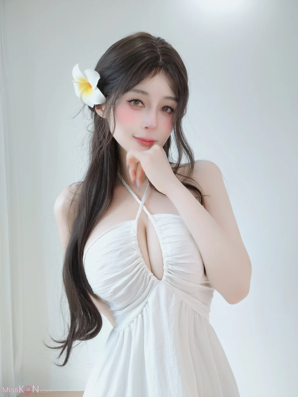 Coser@白银81: [Fantia] 2025年09月会员合集(15套) (96 photos + 6 videos)
