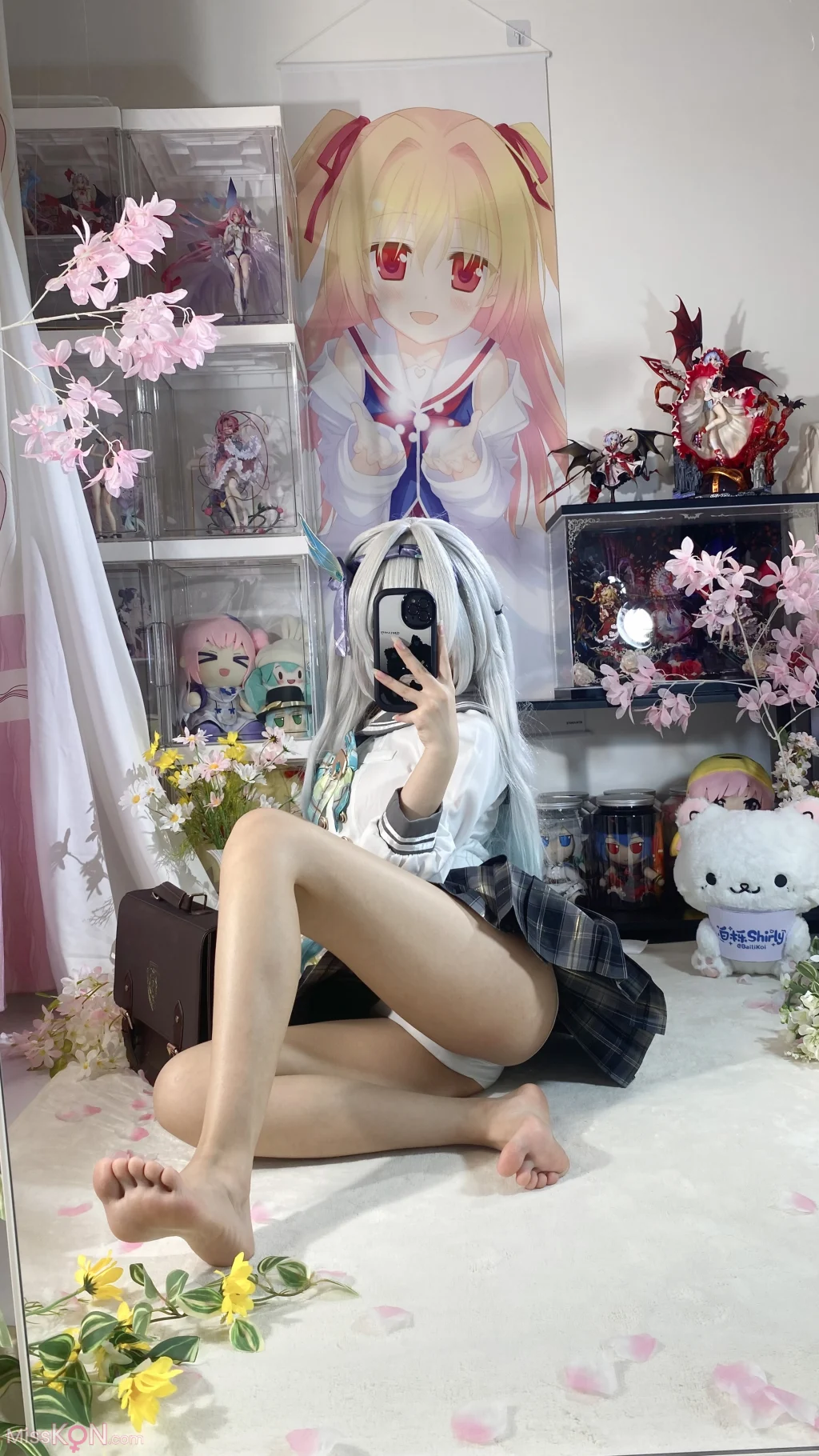 Coser@白栎Shirly: 春日流萤 (130 photos + 25 videos)