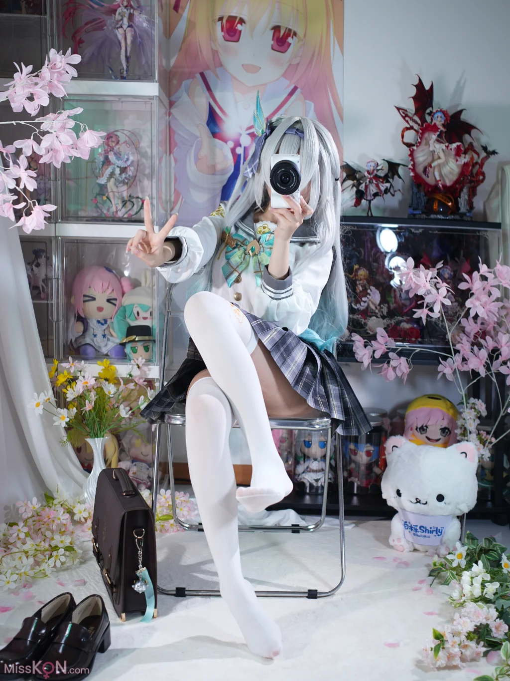 Coser@白栎Shirly: 春日流萤 (130 photos + 25 videos) – Page 2