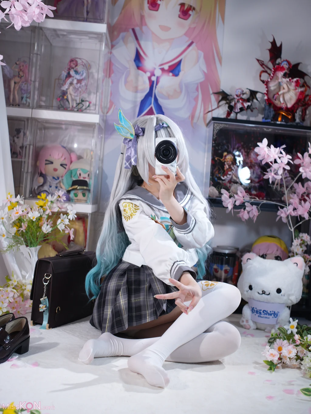 Coser@白栎Shirly: 春日流萤 (130 photos + 25 videos) – Page 2