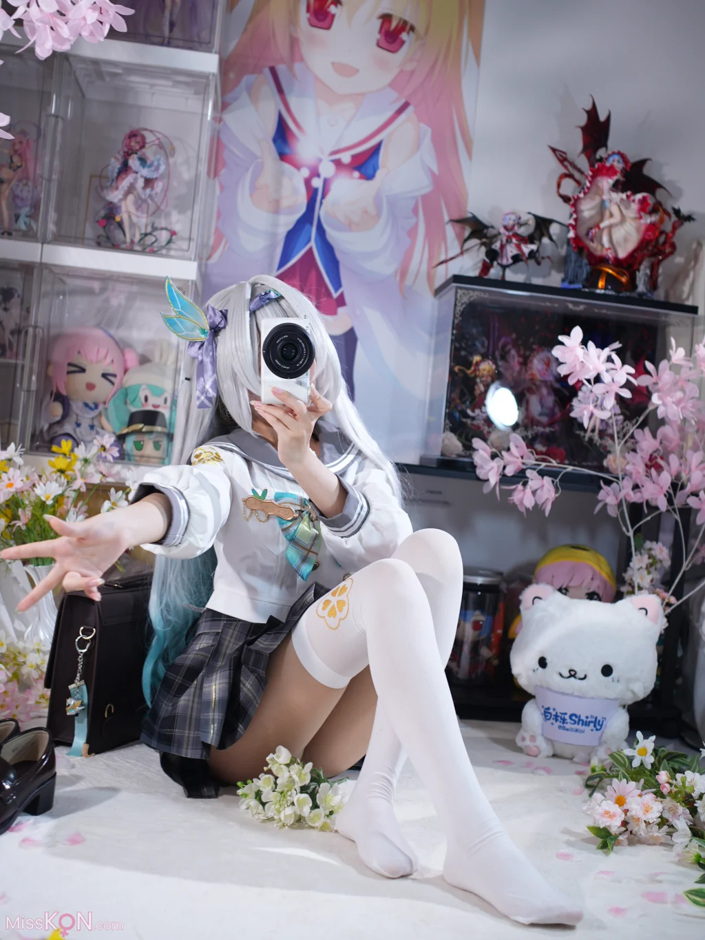 Coser@白栎Shirly: 春日流萤 (130 photos + 25 videos) – Page 2