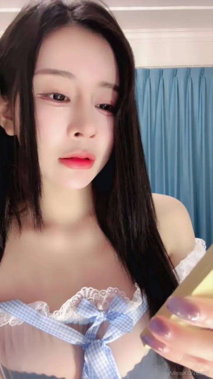 头像是本人: 顶级尤物道具秀 双道具狂喷 (27 photos + 4 videos)