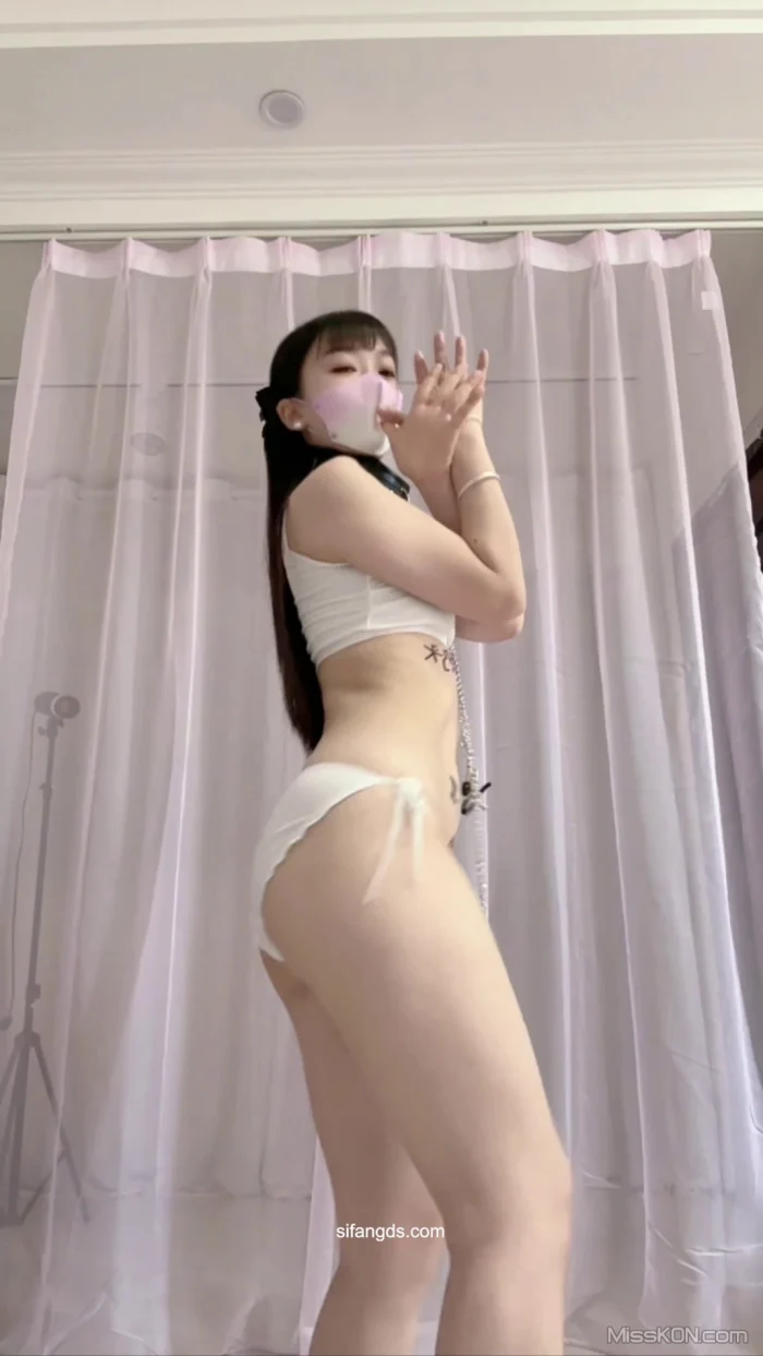 婉婉: 舞蹈专业 裸舞界又一悍将 全尺度拉满 (100 photos + 20 videos) – Page 2