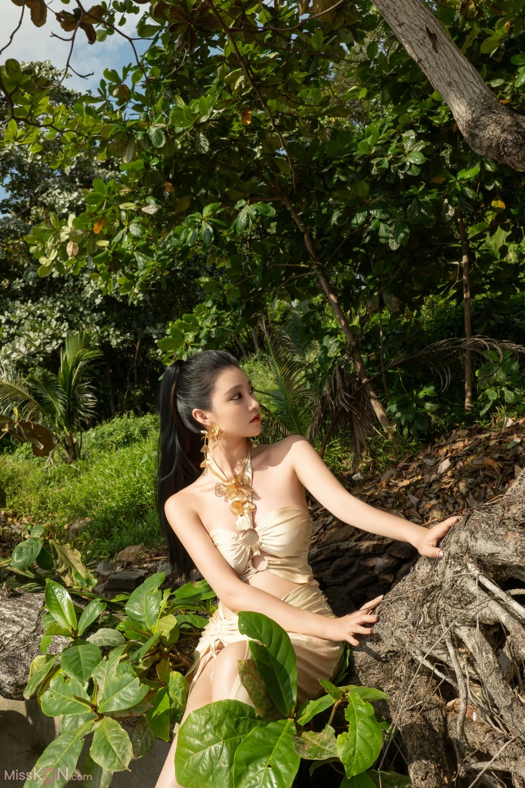 Coser@年年Nnian: 海边维纳斯 (80 photos) – Page 3