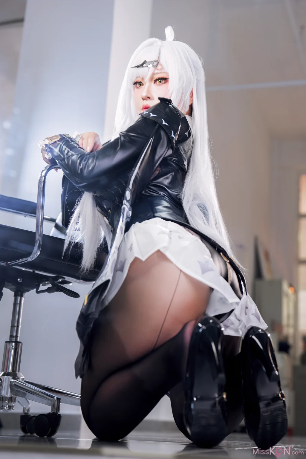 Coser@半半子: 绝区零 儀玄師匠 墨形影踪 (51 photos + 4 videos) – Page 2