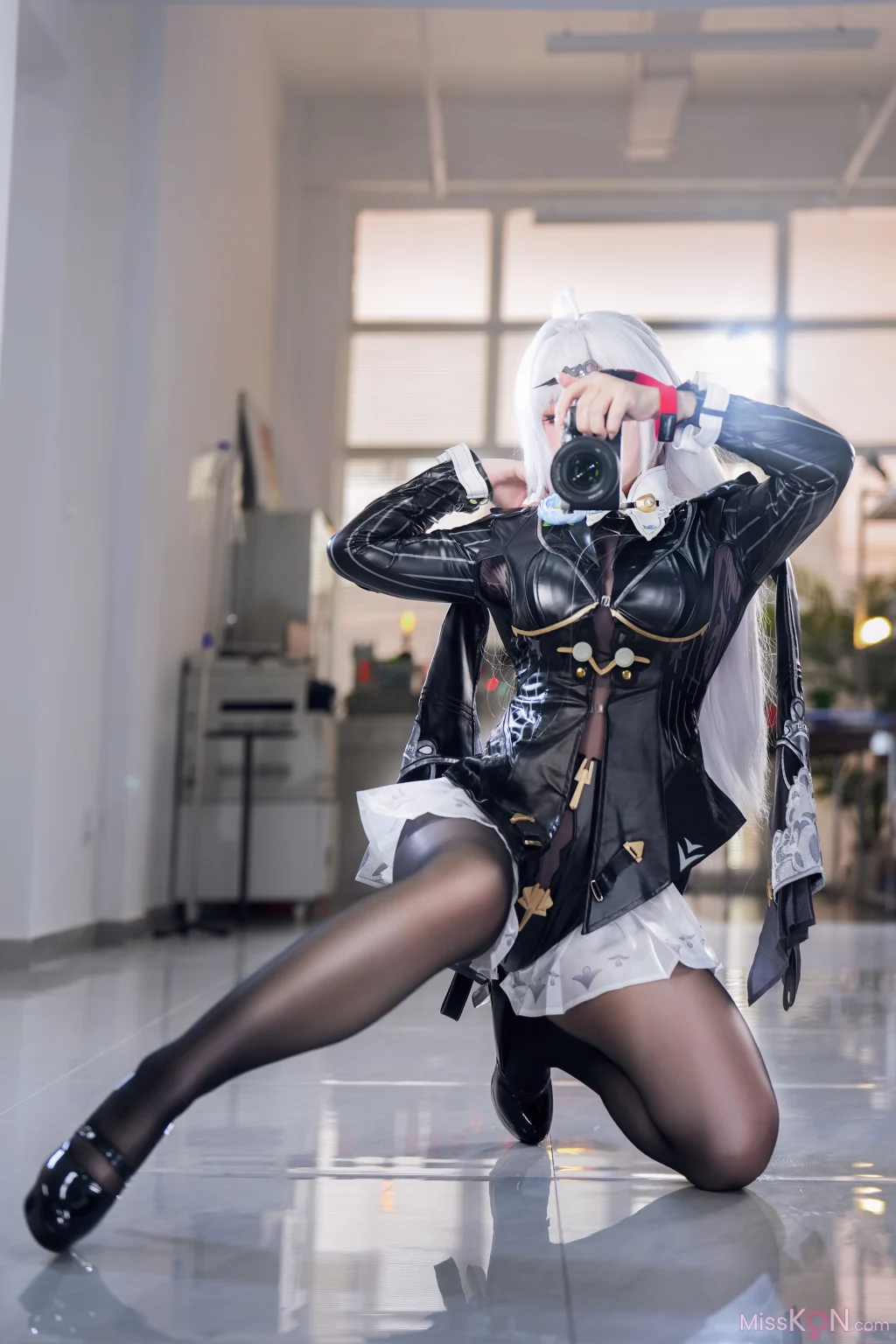 Coser@半半子: 绝区零 儀玄師匠 墨形影踪 (51 photos + 4 videos) – Page 2
